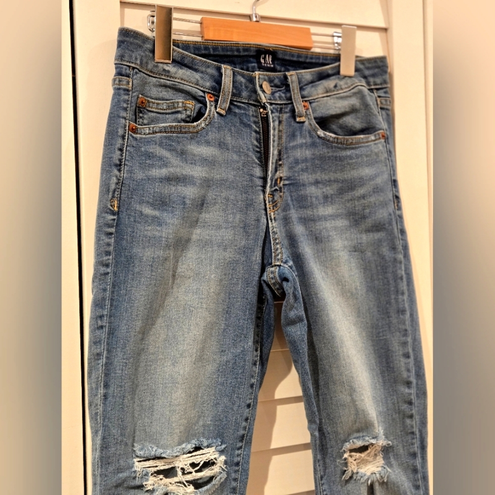GAP Women's Blue Distressed Jeans